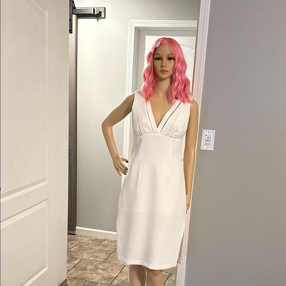 BCBG Elegant Wisper White Sleeveless Dress NWT